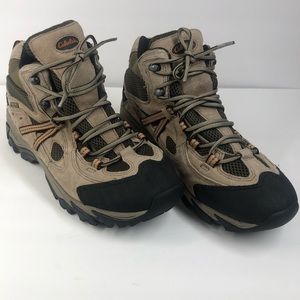 CABELAS snow and winter hiking boots men’s 10.5 KHAKI and BLACK EUC
